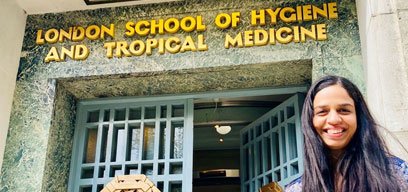 LSHTM外的Meenakshi Monga